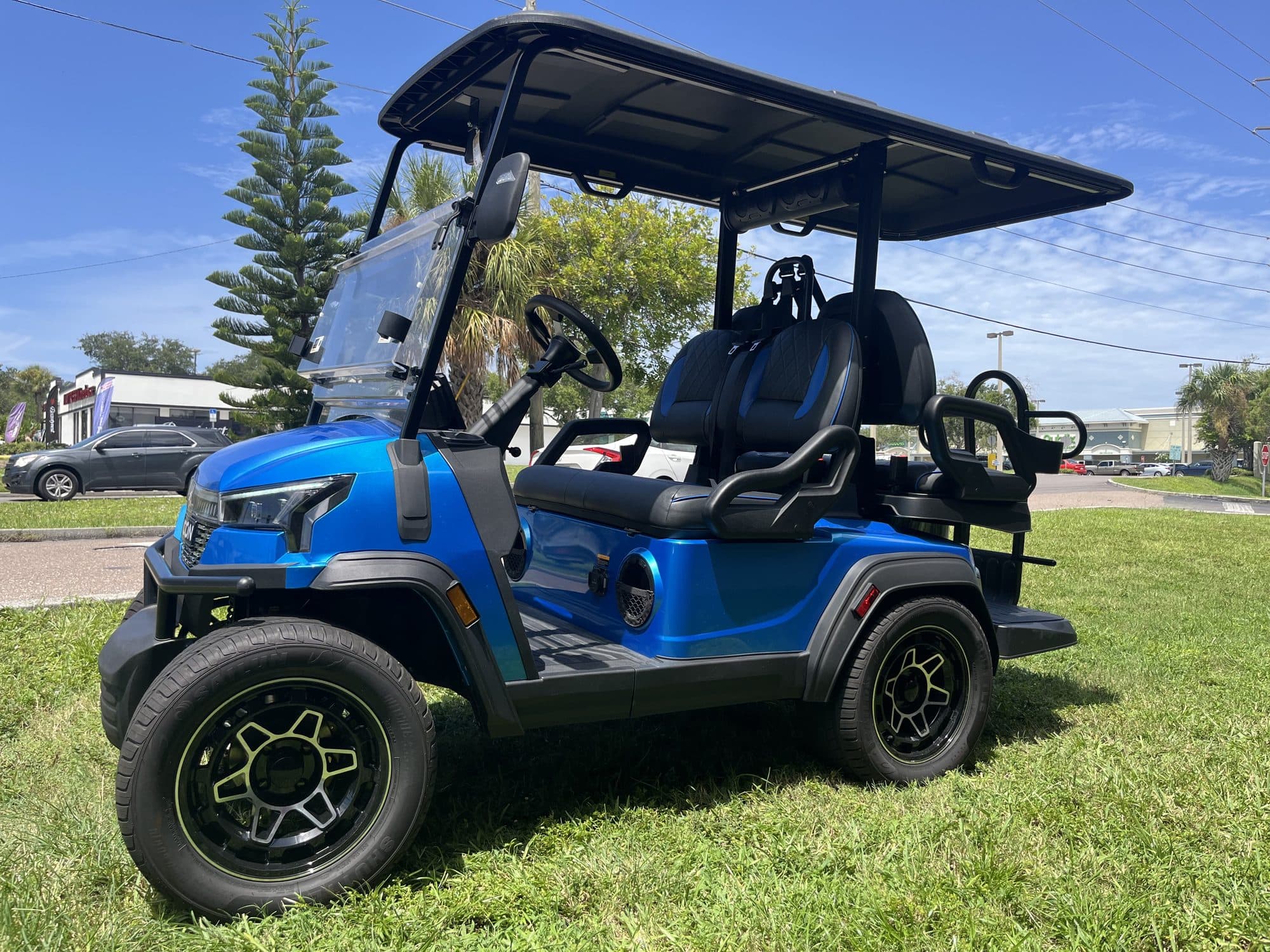 2026 ICON i40X golf cart in Electric Blue, photo 1 of 4 (stock IGC-1022)