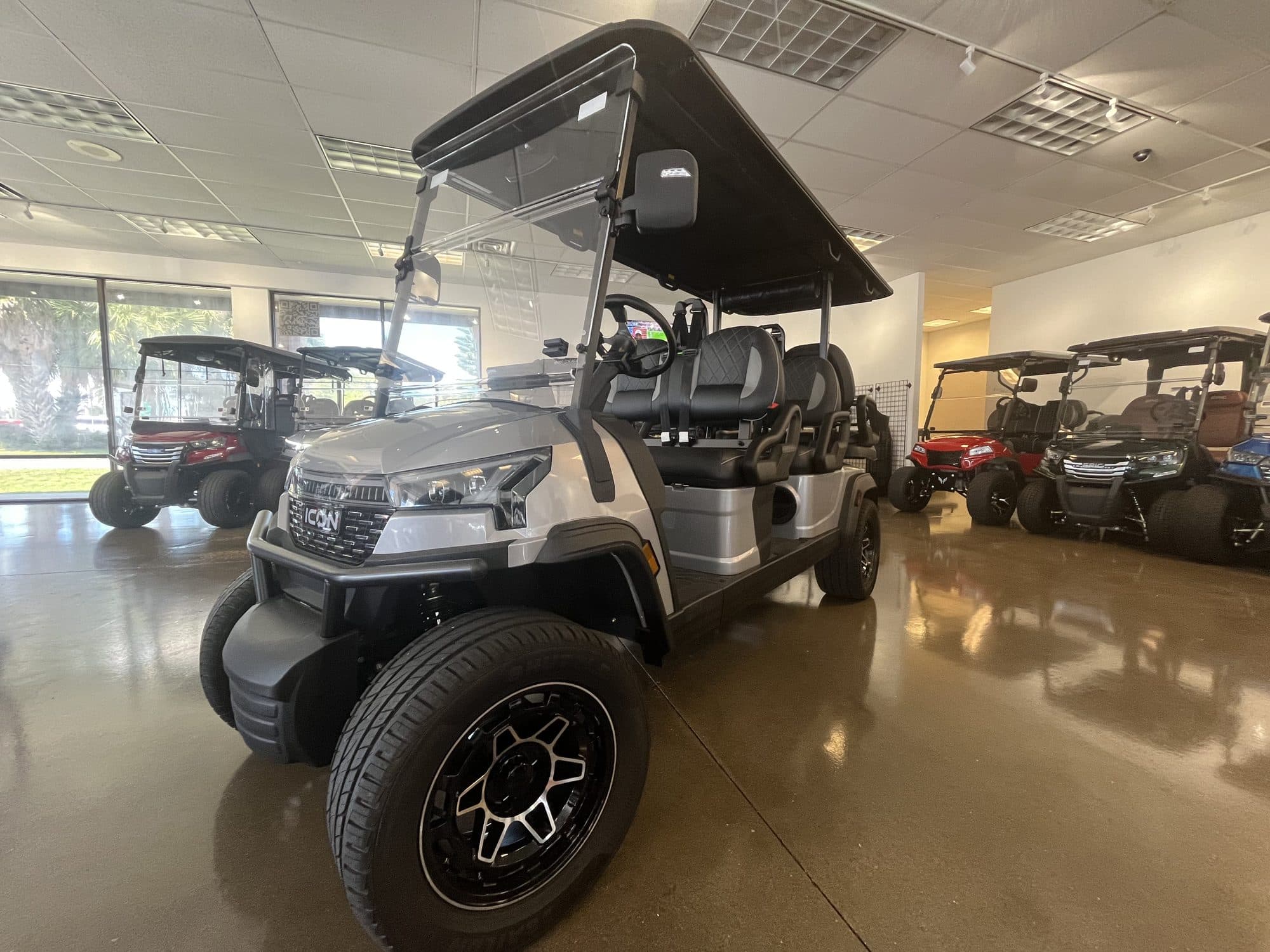 2025 ICON i60X golf cart in Silver, photo 1 of 11 (stock IGC-1051)
