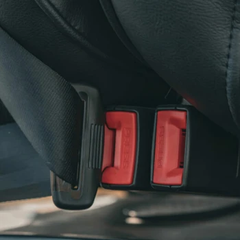 Seatbelt latches in rear row – Epic E40 safety restraints for family-friendly golf carts