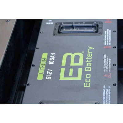 51.2V 105Ah ECO lithium battery in Epic E40FX – long-range power solution for electric golf carts in Florida